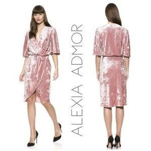NWT Alexia Admor crushed velvet rose wrap dress 3X